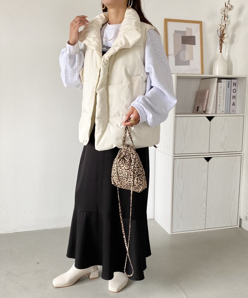 MYMOOD.（マイムード）の「ビッグダウンベスト（ダウンベスト・レディース・ブラック/アイボリー・FREE）」の14枚目の写真