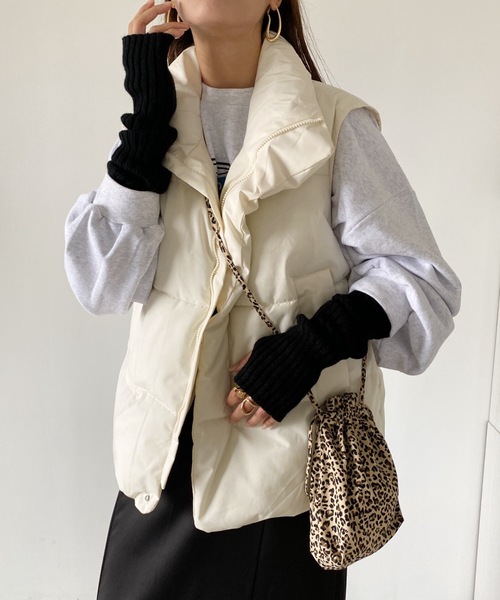 MYMOOD.（マイムード）の「ビッグダウンベスト（ダウンベスト・レディース・ブラック/アイボリー・FREE）」の16枚目の写真