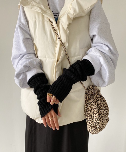 MYMOOD.（マイムード）の「ビッグダウンベスト（ダウンベスト・レディース・ブラック/アイボリー・FREE）」の17枚目の写真