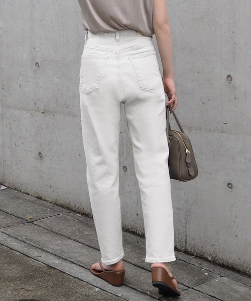 LAULEN（ローレン）の「HW Tapered denim/ハイウエストテーパードデニム（デニムパンツ・レディース・ホワイト・MEDIUM/SMALL）」の6枚目の写真