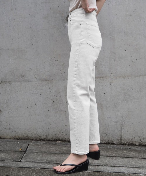 LAULEN（ローレン）の「HW Tapered denim/ハイウエストテーパードデニム（デニムパンツ・レディース・ホワイト・MEDIUM/SMALL）」の9枚目の写真