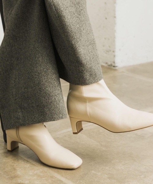 URBAN RESEARCH(アーバンリサーチ)の「ストレッチショートブーツ(ブーツ・レディース・ブラック/アイボリー/ベージュ系その他・38/37/39/36)」の6枚目の写真