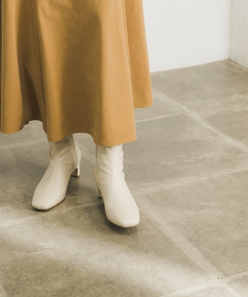 URBAN RESEARCH(アーバンリサーチ)の「ストレッチショートブーツ(ブーツ・レディース・ブラック/アイボリー/ベージュ系その他・38/37/39/36)」の15枚目の写真