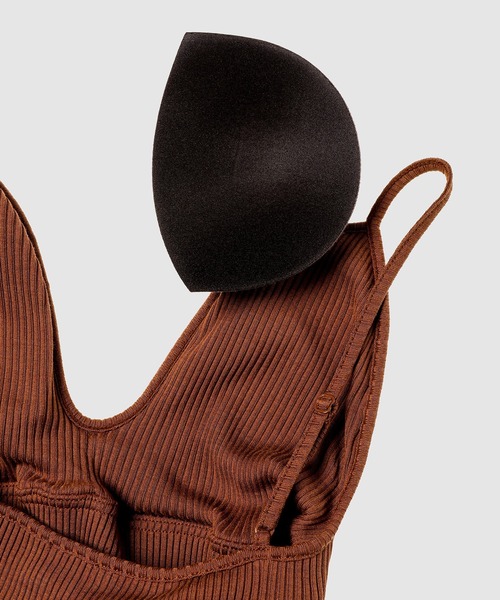 HAKUJI（ハクジ）の「Supima silk bra camisole（キャミソール・レディース・ブラウン/ブラック/ライトイエロー・ONE SIZE）」の6枚目の写真