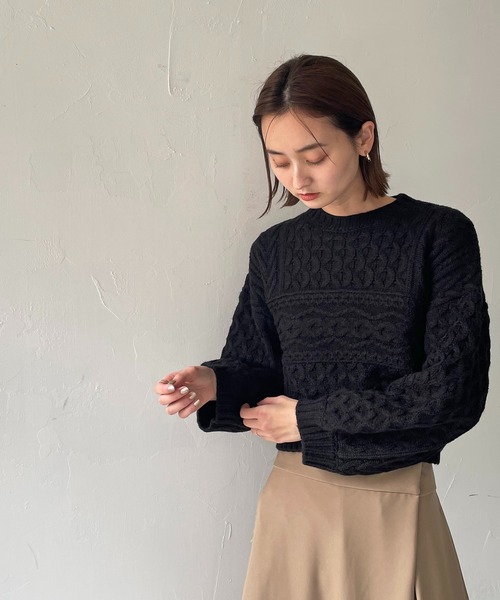 CLEIO（クレイオ）の「【CLEIO】パッチワークケーブルニット（ニット/セーター・レディース・カーキ/アイボリー/ブラック/ベージュ・FREE）」の14枚目の写真