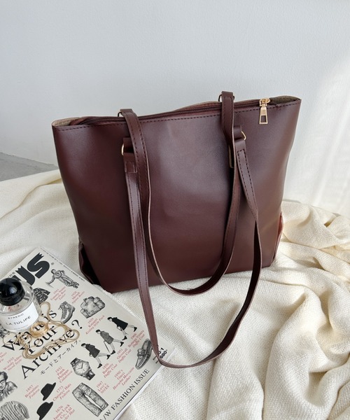 wears（ウェアーズ）の「【A4収納可,軽量】無地PU素材ZIPトートバッグ（トートバッグ・レディース・ブラック/ベージュ/ダークブラウン・FREE）」の8枚目の写真