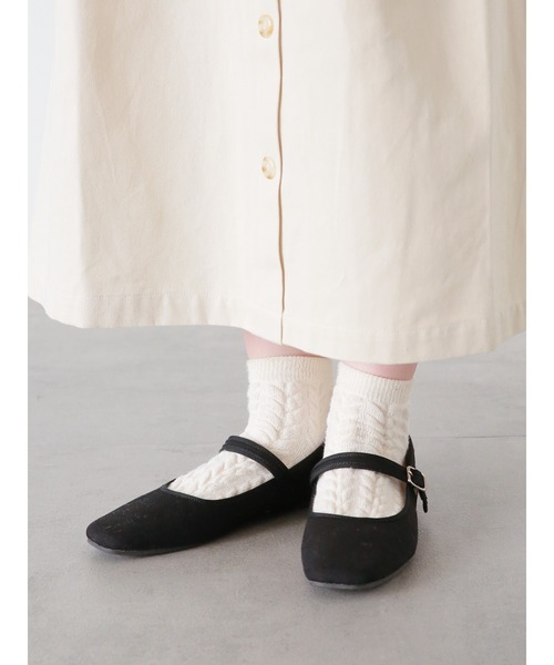 ehka sopo（エヘカソポ）の「パイピングストラップシューズ（ドレスシューズ・レディース・カーキ/ブラック/キナリ・MEDIUM/LARGE）」の19枚目の写真