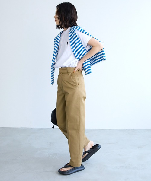 Chaco closet(チャコ クローゼット)の「ハイウエストセンタープレステーパードチノパンツ(チノパンツ・レディース・カーキ/アイボリー/ブラック/ベージュ・S/M/L)」の7枚目の写真