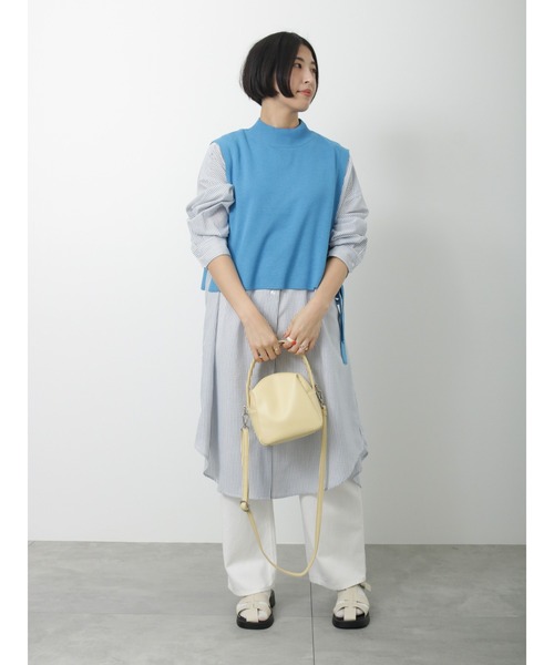 Lugnoncure(ルノンキュール)の「キューブ型バッグ(ハンドバッグ・レディース・イエロー/オフホワイト/ブラック・フリ-)」の4枚目の写真