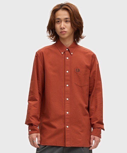 FRED PERRY(フレッドペリー)の「Oxford Shirt/オックスフォード長袖シャツ(シャツ/ブラウス・メンズ・ホワイト/サックスブルー/ネイビー/グリーン/オフホワイト/ホワイト系その他/ケリーグリーン/コバルトブルー/ネイビー系1/ベージュ/モスグリーン/ベージュ系その他/ダークグリーン/ブルー/ブルー系その他/グリーン系その他/ベージュ系その他2/ブルー系その他2/グリーン系その他2/ブルー系その他3/ダークネイビー/ライトベージュ/グリーン系その他3/ブラウン・S/M/L/XL)」の5枚目の写真