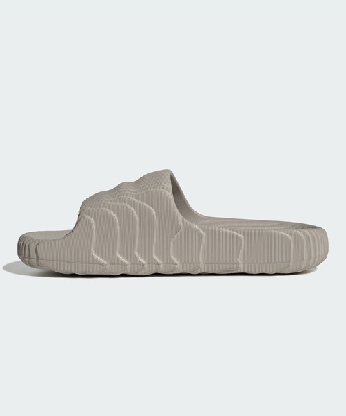 ★【ADIDAS】★ADILETTE 22 サンダル LBROW.N★22.5-30.5cm★ セール】アディレッタ 22 サンダル / Adilette 22 Slides