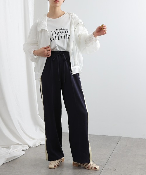 COLONY 2139（コロニートゥーワンスリーナイン）の「WEB・一部店舗限定 / シアーエステルボイルフード付マウンテンパーカー（シャツ/ブラウス・レディース・ブラック/アイボリー/グレイッシュベージュ・FREE）」の10枚目の写真