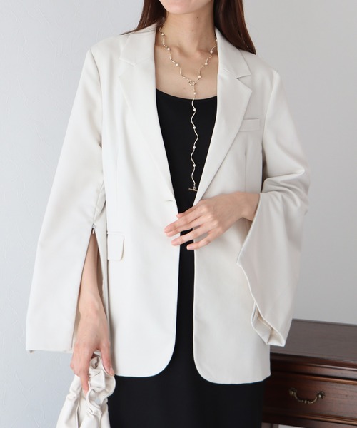 BLUEEAST（ブルーイースト）の「2WAYスリットスリーブジャケット（テーラードジャケット・レディース・アイボリー/ネイビー・MEDIUM/LARGE）」の3枚目の写真