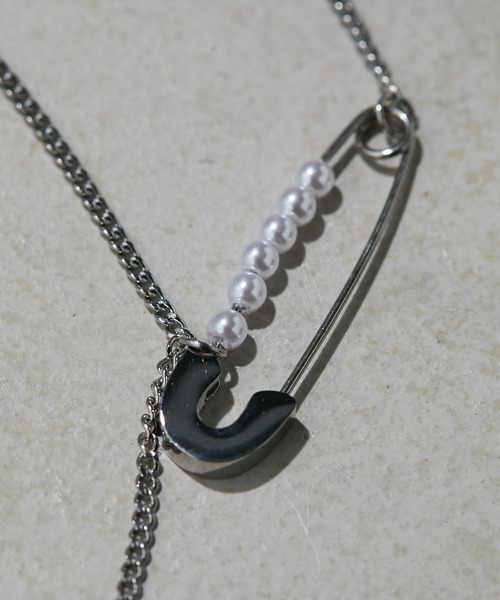 ear PAPILLONNER(イアパピヨネ)の「《WEB限定金属アレルギー対応》ステンレスパールピンネックレス(ネックレス・レディース・ゴールド/シルバー・FREE)」の14枚目の写真