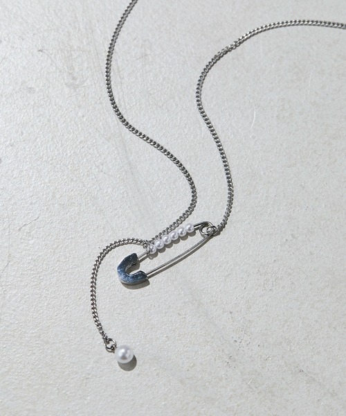 ear PAPILLONNER(イアパピヨネ)の「《WEB限定金属アレルギー対応》ステンレスパールピンネックレス(ネックレス・レディース・ゴールド/シルバー・FREE)」の18枚目の写真