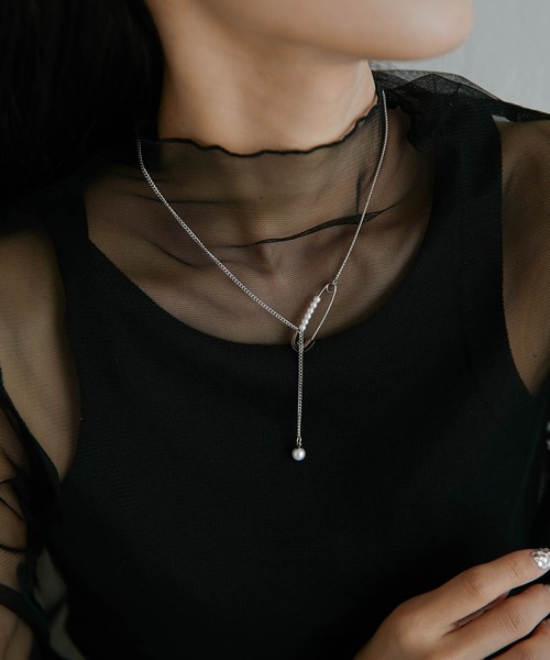 ear PAPILLONNER(イアパピヨネ)の「《WEB限定金属アレルギー対応》ステンレスパールピンネックレス(ネックレス・レディース・ゴールド/シルバー・FREE)」の21枚目の写真