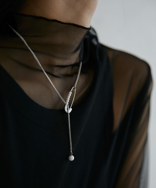 ear PAPILLONNER(イアパピヨネ)の「《WEB限定金属アレルギー対応》ステンレスパールピンネックレス(ネックレス・レディース・ゴールド/シルバー・FREE)」の22枚目の写真