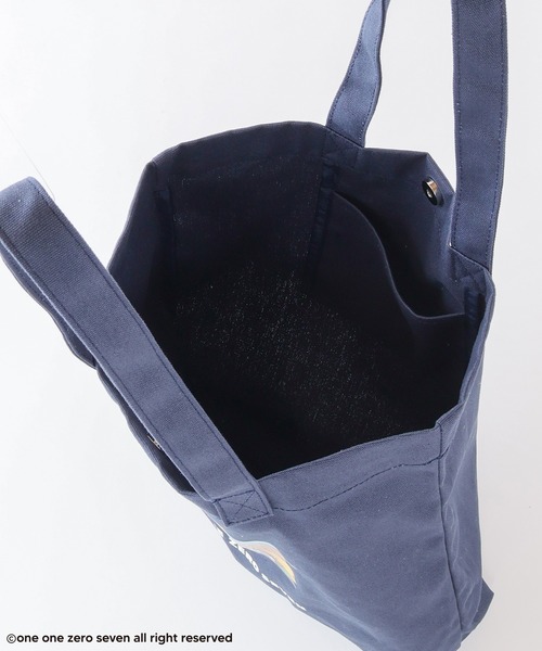 旅行デザインのネイビートートバッグ Honeys（ハニーズ）の「1107（イルイルゴンチル）／ト－トバッグ
