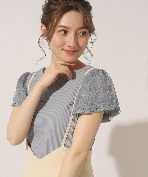 couture brooch（クチュールブローチ）の「◆【着映え感抜群、華盛りアイテム】レースチュール袖テレコトップス（Tシャツ/カットソー・レディース・ブラック/ブラウン系その他/オフホワイト/ライトグリーン/サックスブルー・42/36/38/40）」の5枚目の写真