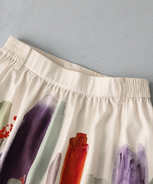 osharewalker（オシャレウォーカー）の「【廃盤】『アートプリント柄フレアスカート』（スカート・レディース・グリーン/レッド・FREE）」の12枚目の写真