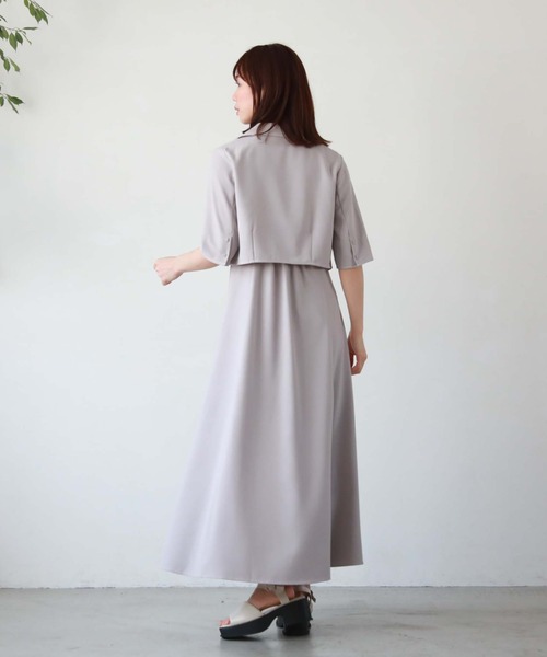 archives（アルシーヴ）の「配色ステッチビスチェキャミワンピース（ワンピース・レディース・ブラック/グレー/アイボリー/ブルーグレー・MEDIUM）」の19枚目の写真