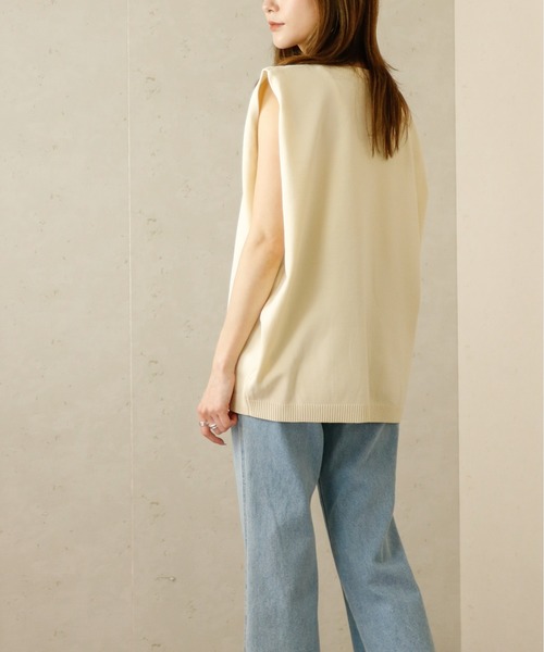 Per sist ence(パーシエンス)の「Per sist ence/パーシエンス スクエアショルダーノースリーブプルオーバー(Tシャツ/カットソー・レディース・アイボリー/ブラック/ブルー・FREE)」の10枚目の写真