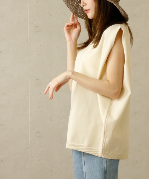 Per sist ence(パーシエンス)の「Per sist ence/パーシエンス スクエアショルダーノースリーブプルオーバー(Tシャツ/カットソー・レディース・アイボリー/ブラック/ブルー・FREE)」の17枚目の写真