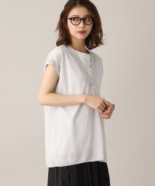 UNTITLED（アンタイトル）の「◆【1枚で決まる、2点セット／洗える】Vネックシアーニット レイヤードトップス（その他トップス・レディース・ネイビー/グレー系/ライトベージュ/グレー系その他・04/44/48/02/00）」の3枚目の写真