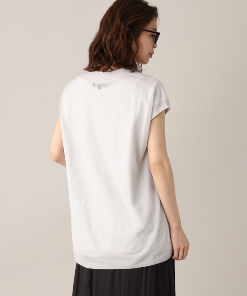 UNTITLED（アンタイトル）の「◆【1枚で決まる、2点セット／洗える】Vネックシアーニット レイヤードトップス（その他トップス・レディース・ネイビー/グレー系/ライトベージュ/グレー系その他・04/44/48/02/00）」の10枚目の写真