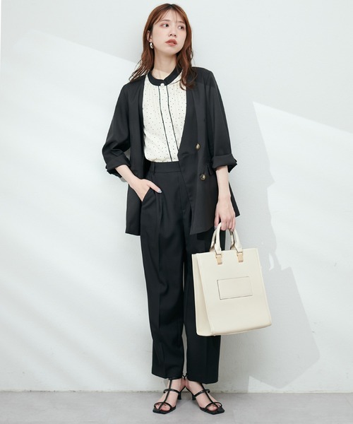 natural couture(ナチュラルクチュール)の「麻調美シルエットパンツ(その他パンツ・レディース・ベージュ/ブラック/ネイビー/ラベンダー・SMALL/MEDIUM)」の6枚目の写真