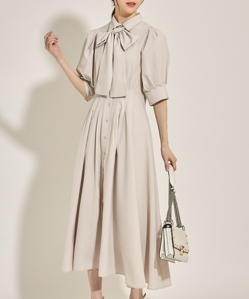 tocco closet（トッコ　クローゼット）の「２ＷＡＹボウタイリボン付きウエストタックバックレースアップワンピース（ワンピース・レディース・ベージュ系その他/グレイッシュブルー/ブラック・M）」の12枚目の写真