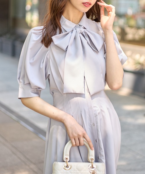 tocco closet（トッコ　クローゼット）の「２ＷＡＹボウタイリボン付きウエストタックバックレースアップワンピース（ワンピース・レディース・ベージュ系その他/グレイッシュブルー/ブラック・M）」の20枚目の写真
