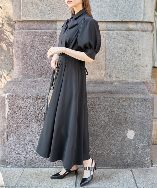 tocco closet（トッコ　クローゼット）の「２ＷＡＹボウタイリボン付きウエストタックバックレースアップワンピース（ワンピース・レディース・ベージュ系その他/グレイッシュブルー/ブラック・M）」の6枚目の写真