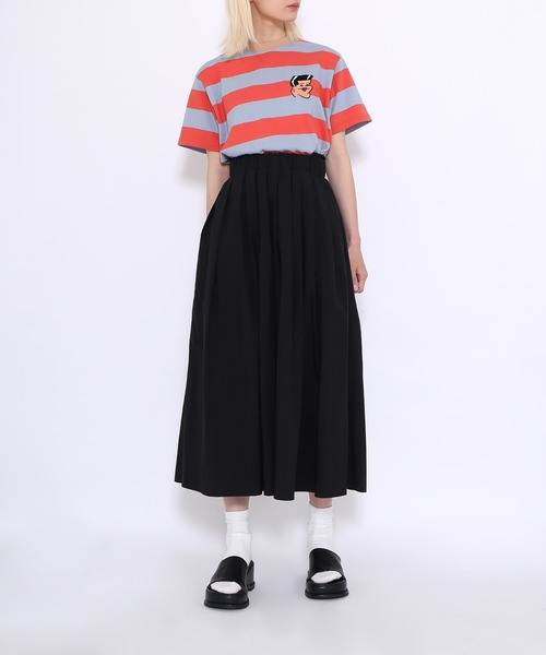 PUNYUS(プニュズ)の「ナイロンフレアロングスカート(スカート・レディース・グリーン/ブルー/ブラック/レッド・4/2/3/1)」の10枚目の写真