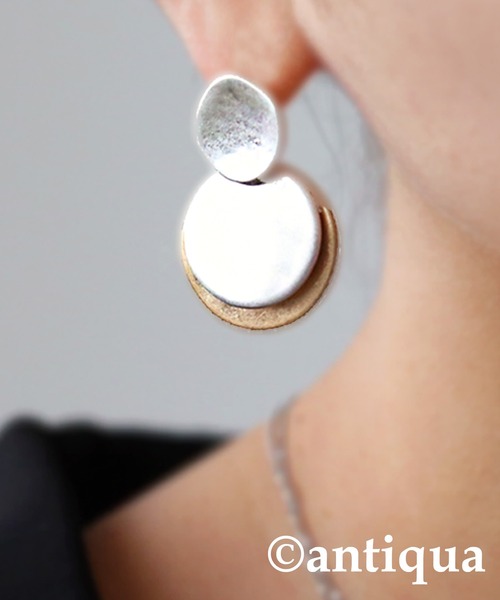 antiqua（アンティカ）の「マットプレートイヤリング（イヤリング・レディース・ゴールド/シルバー・FREE）」の8枚目の写真