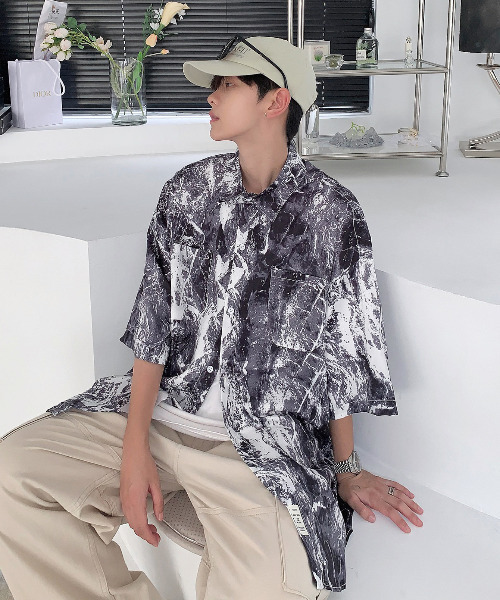 neos(ネオス)の「【neos -addictive design-】ビッグシルエット マーブル 総柄 ハーフスリーブ シャツ(シャツ/ブラウス・メンズ・ホワイト/ブラック・MEDIUM/LARGE/X-LARGE)」の7枚目の写真