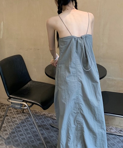 LYEON(リヨン)の「ドロストミリタリーキャミワンピース(ワンピース・レディース・グレー/ブラック・FREE)」の6枚目の写真