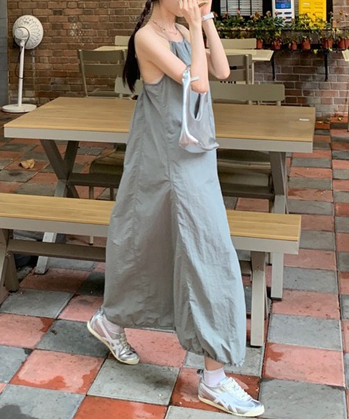 LYEON(リヨン)の「ドロストミリタリーキャミワンピース(ワンピース・レディース・グレー/ブラック・FREE)」の17枚目の写真