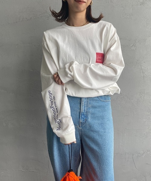 Manhattan Portage（マンハッタンポーテージ）の「[MANHATTAN PORTAGE/マンハッタンポーテージ] 別注 バックプリント ロングスリーブTシャツ（Tシャツ/カットソー・レディース・ブルー/ホワイト/ブラック・S/M/L/XL）」の4枚目の写真