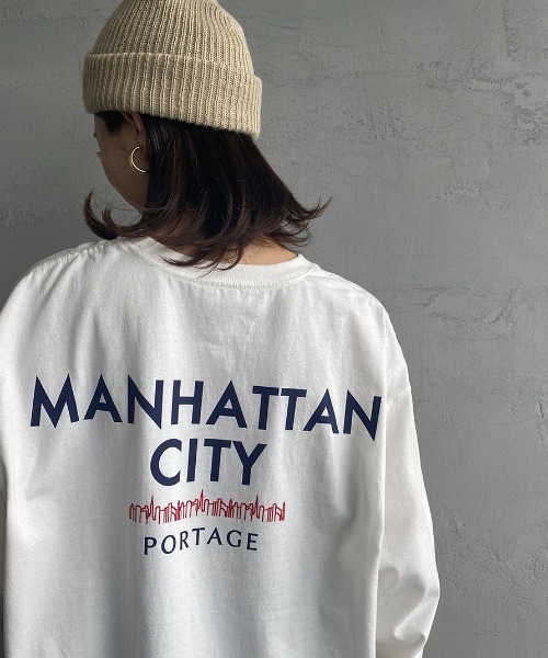 Manhattan Portage（マンハッタンポーテージ）の「[MANHATTAN PORTAGE/マンハッタンポーテージ] 別注 バックプリント ロングスリーブTシャツ（Tシャツ/カットソー・レディース・ブルー/ホワイト/ブラック・S/M/L/XL）」の5枚目の写真