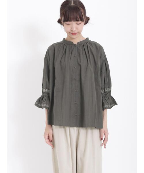 Samansa Mos2(サマンサ モスモス)の「ドビー刺繍ブラウス(シャツ/ブラウス・レディース・ブラック/オリーブ/ブルー/キナリ・F)」の22枚目の写真