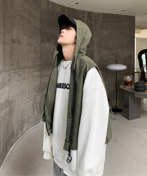 neos(ネオス)の「【neos -addictive design-】ルーズシルエット ショート丈 マウンテン パーカー ベスト(ベスト・メンズ・ブラック/カーキ・LARGE/MEDIUM/X-LARGE)」の8枚目の写真