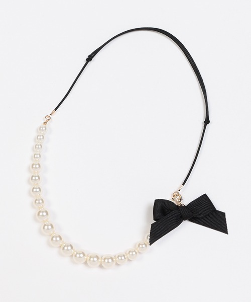 petit main（プティマイン）の「リボンパールネックレス（ネックレス・キッズ・アイボリー/ブラック・FREE）」の2枚目の写真