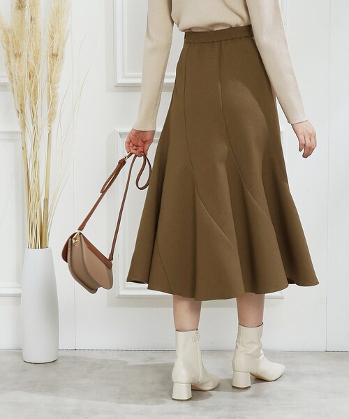 couture brooch（クチュールブローチ）の「◆【サステナブル素材】エスカルゴフレアスカート（スカート・レディース・ネイビー系6/キャメル・36/38/40/42）」の6枚目の写真
