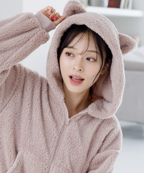 セール】ぷっくり耳付き。ねこ耳ファー起毛パーカー(単品販売)（ルーム