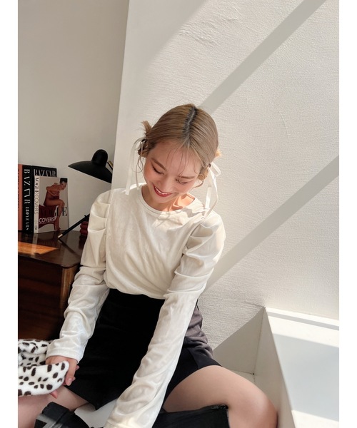 JUMELLE(ジュメロ)の「velour turn top(Tシャツ/カットソー・レディース・アイボリー/ブラウン・FREE)」の5枚目の写真