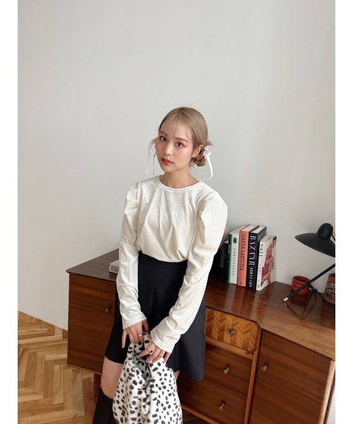JUMELLE(ジュメロ)の「velour turn top(Tシャツ/カットソー・レディース・アイボリー/ブラウン・FREE)」の14枚目の写真
