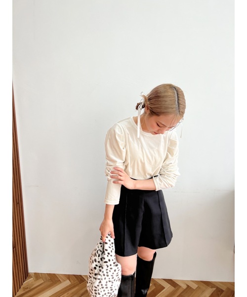 JUMELLE(ジュメロ)の「velour turn top(Tシャツ/カットソー・レディース・アイボリー/ブラウン・FREE)」の15枚目の写真