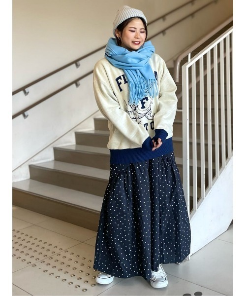 Right-on（ライトオン）の「洗える無地ストール（マフラー・レディース・ベージュ/ブルー/グレー・ONE SIZE）」の4枚目の写真