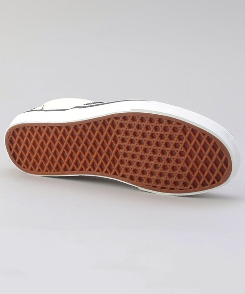 VANS（バンズ）の「VANS/バンズ CLASSIC SLIP-ON / クラシック スリッポン / VN000EYEBWW（スニーカー・メンズ・その他9・10/8/9）」の8枚目の写真